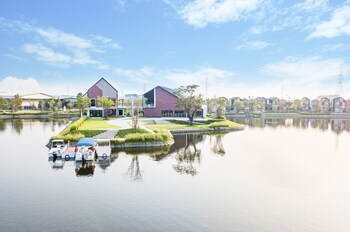 saksiam lakeside resort