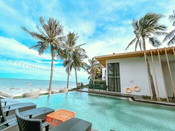 eco cozy beachfront resort chaam