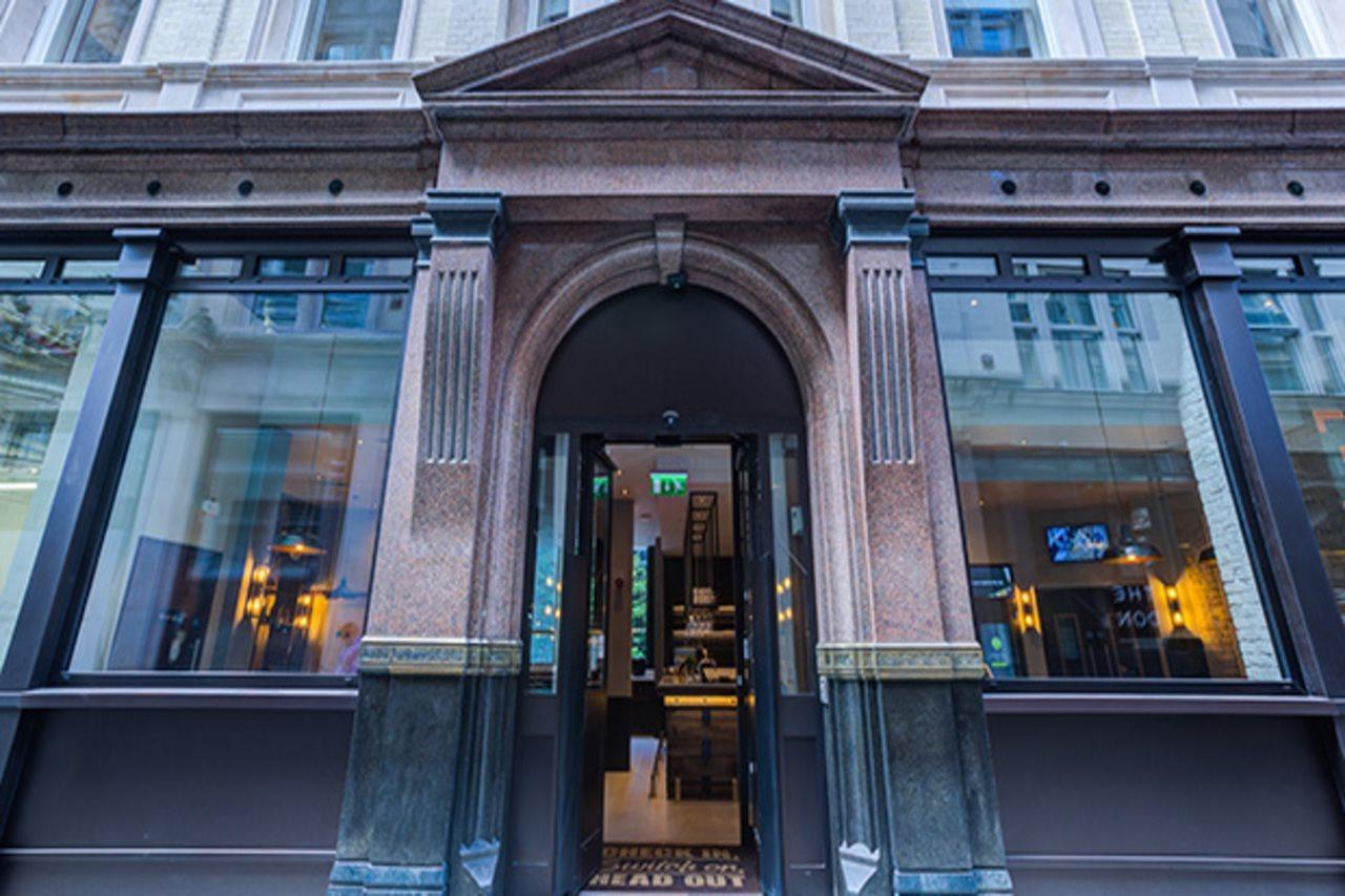 hub london city bank