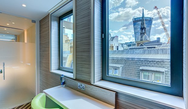 hub london city bank