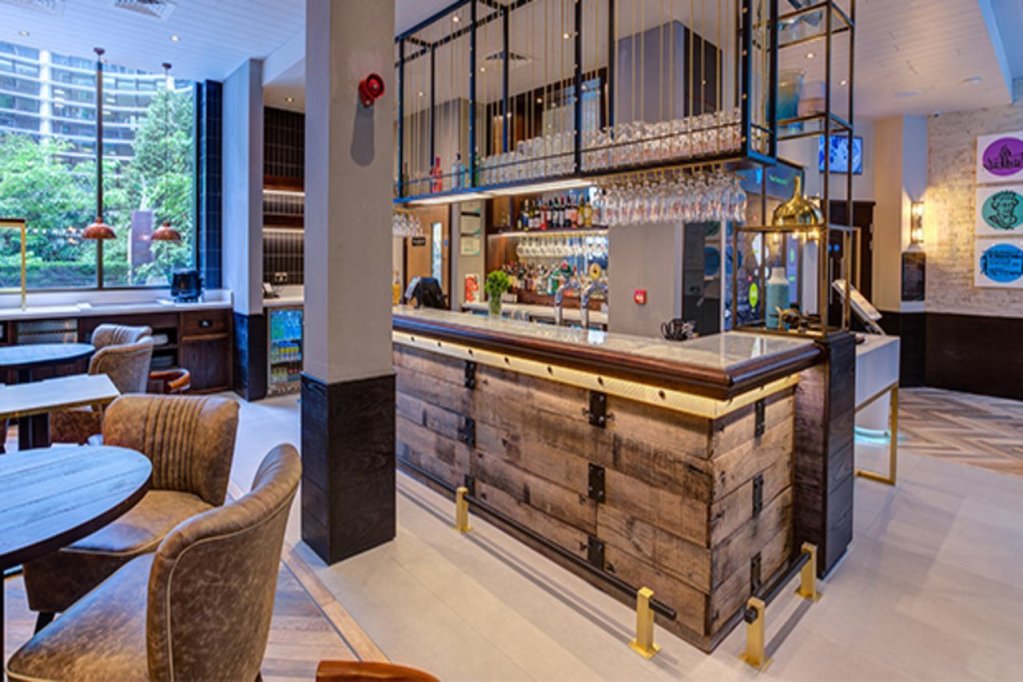 hub london city bank