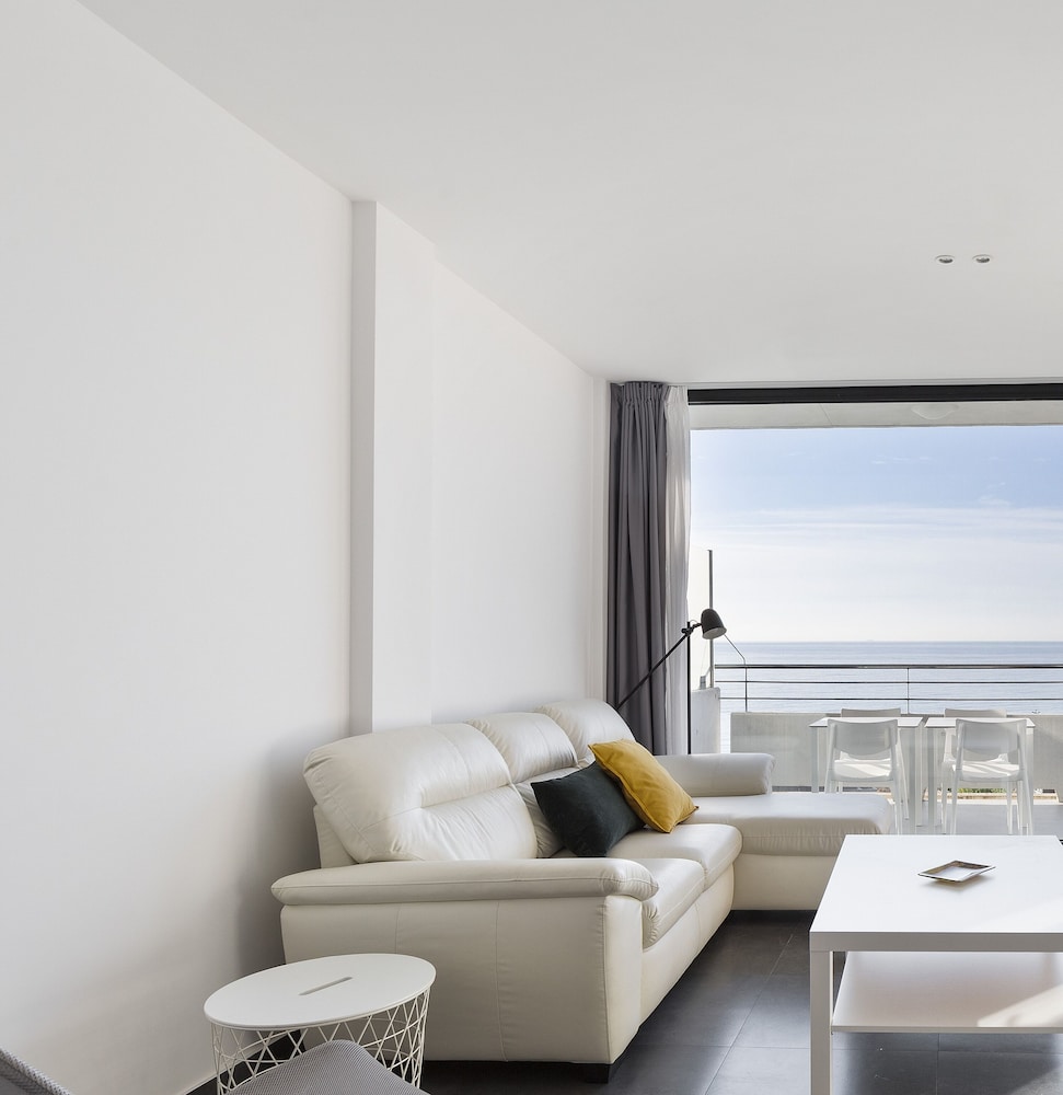 santa romana apartments and suites