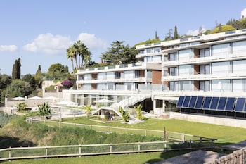 santa romana apartments and suites