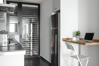 santa romana apartments and suites
