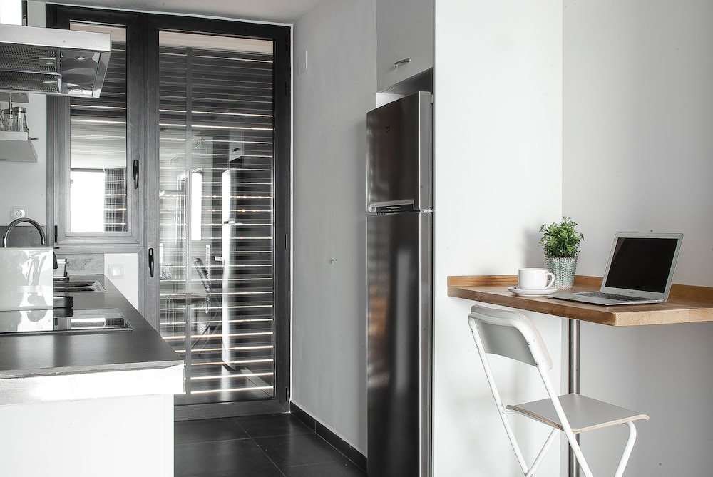 santa romana apartments and suites