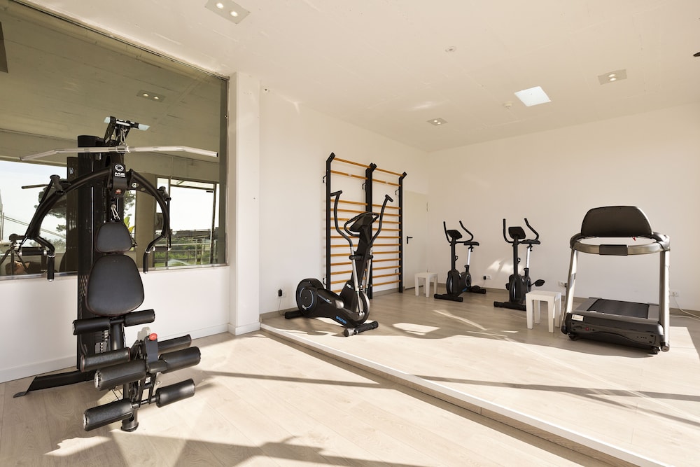 santa romana apartments and suites