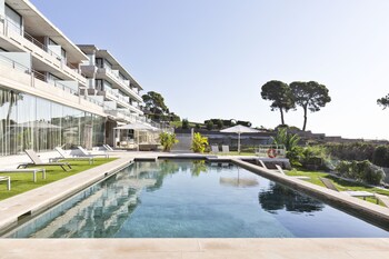 santa romana apartments and suites