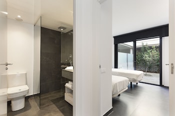 santa romana apartments and suites