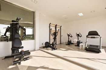 santa romana apartments and suites
