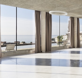 santa romana apartments and suites