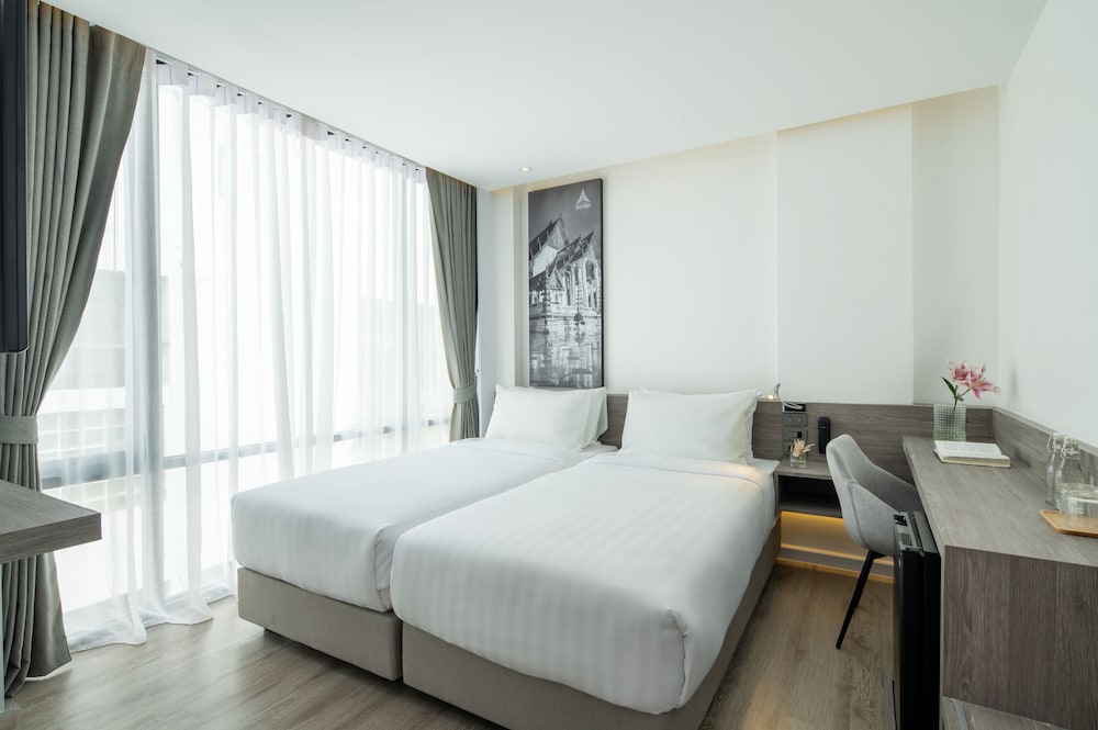 amarin hotel rama 8