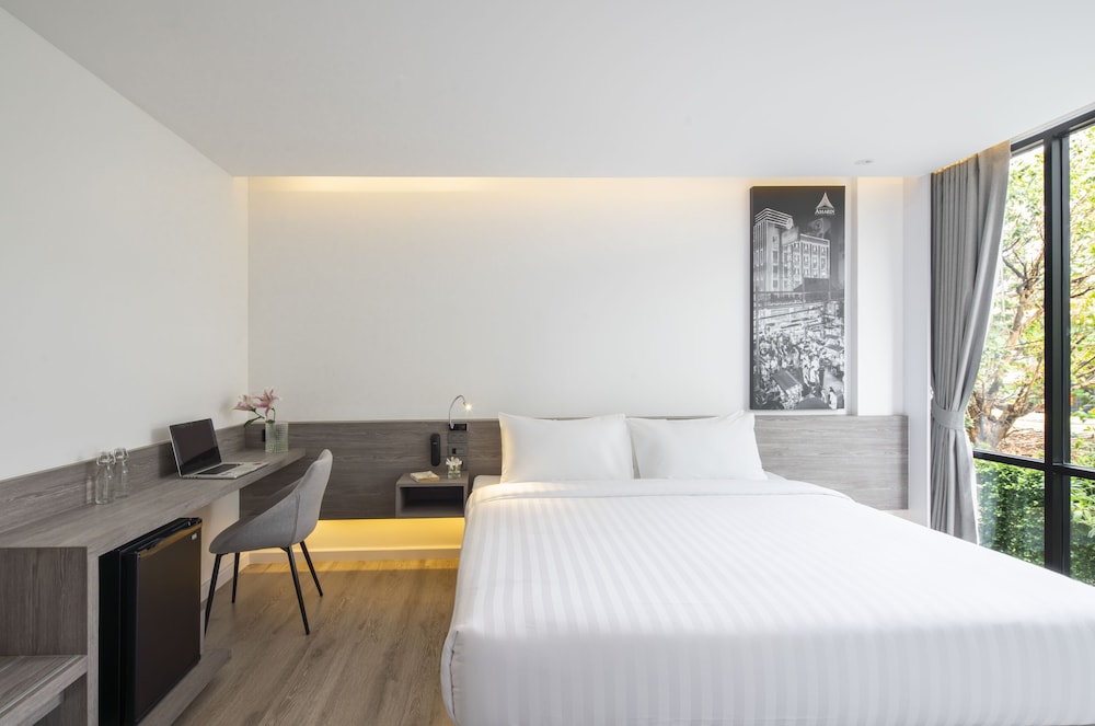 amarin hotel rama 8