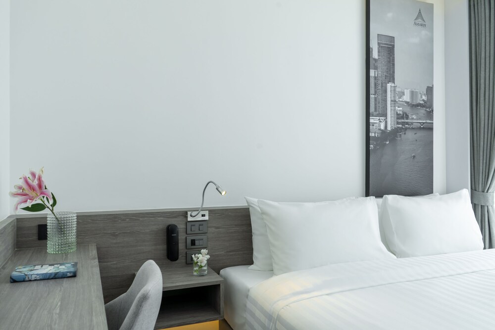 amarin hotel rama 8