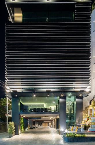 amarin hotel rama 8
