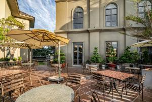 the cap hotel