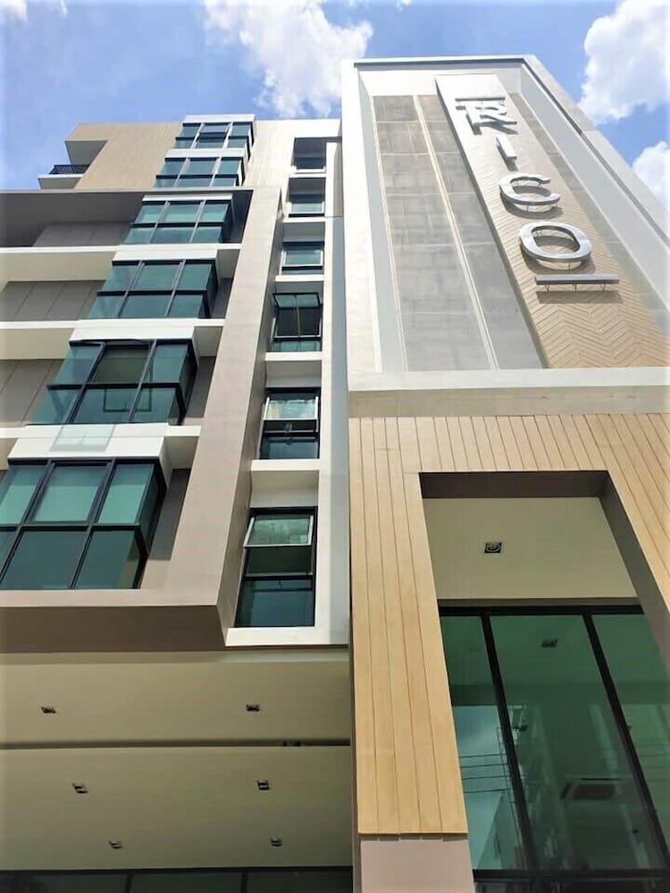 rico hotel ratchadapisek 32