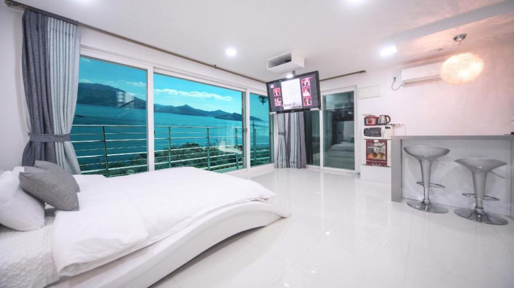 the south sea spa hill pension