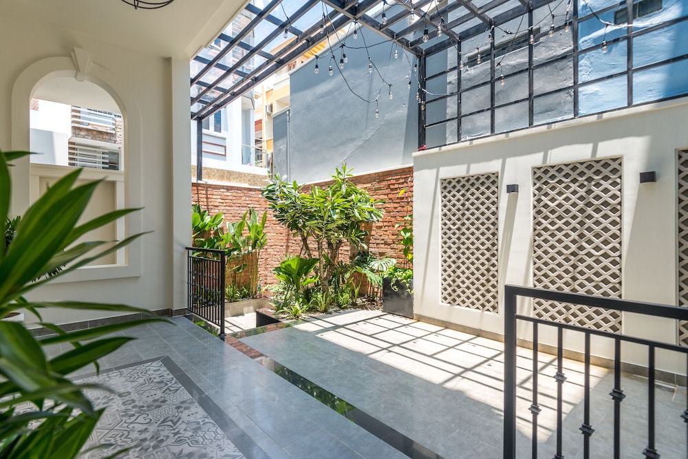 cozrum homes the gallery residence