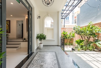 cozrum homes the gallery residence