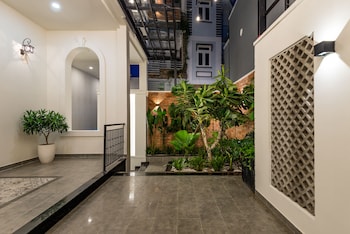 cozrum homes the gallery residence