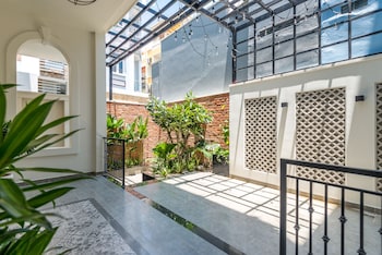 cozrum homes the gallery residence