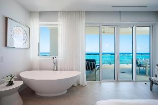 club suites at rum point
