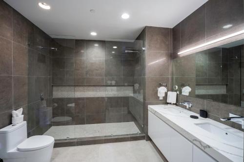 club suites at rum point