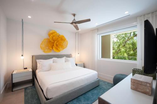 club suites at rum point