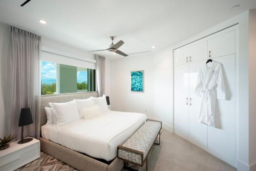 club suites at rum point