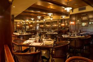 peermont metcourt inn at the grand palm resort