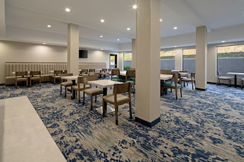 best western valencia six flags inn and suites