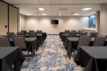 best western valencia six flags inn and suites