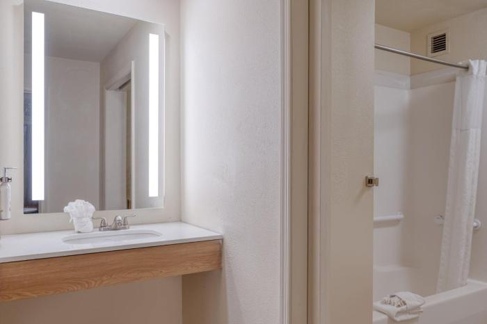 staybridge suites allentown bethlehem airport by ihg