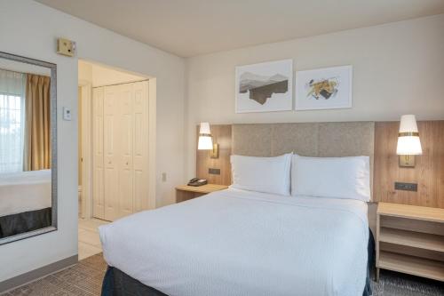 staybridge suites allentown bethlehem airport by ihg