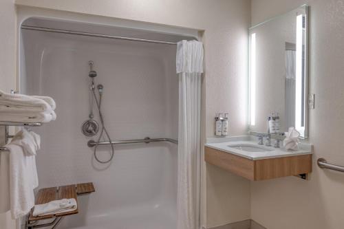 staybridge suites allentown bethlehem airport by ihg