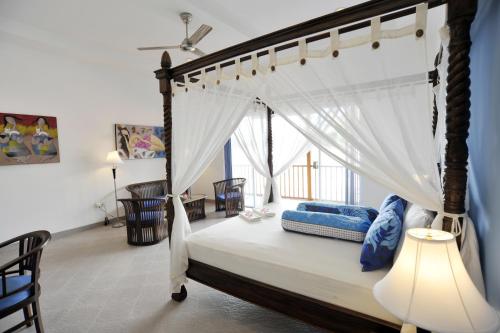 aquarius beach hotel