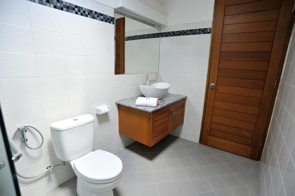 aquarius beach hotel