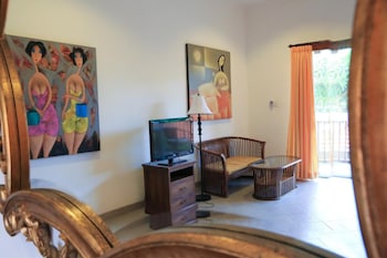 aquarius beach hotel