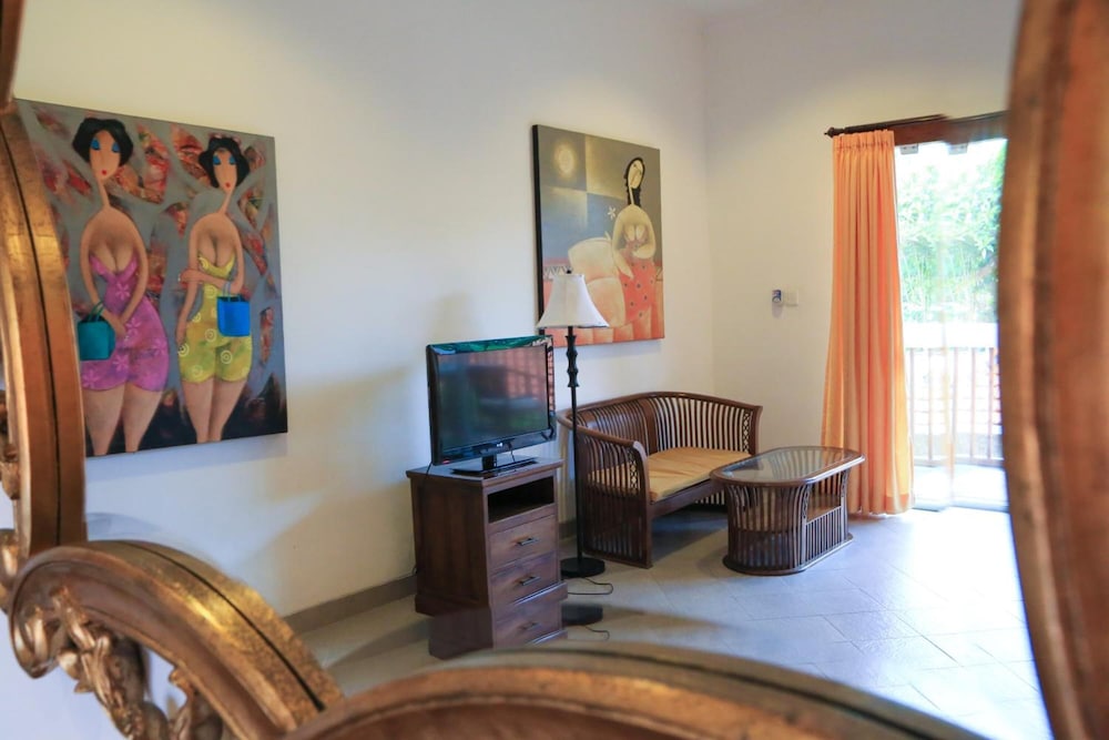 aquarius beach hotel