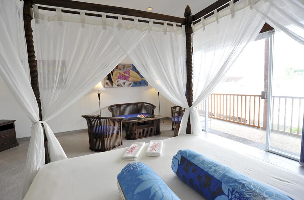 aquarius beach hotel