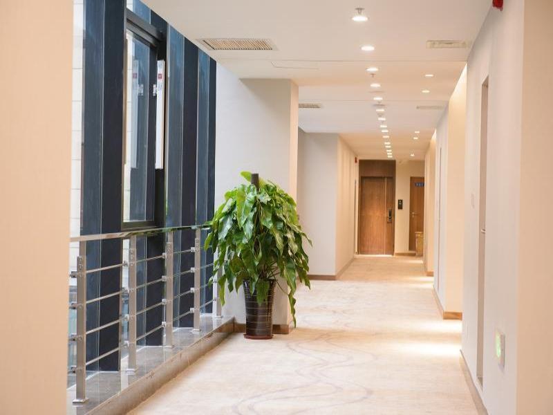 greentree eastern rizhao high speed railway station hotel