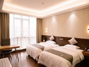 greentree eastern rizhao high speed railway station hotel