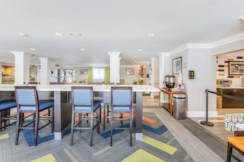mainstay suites columbus next to fort moore