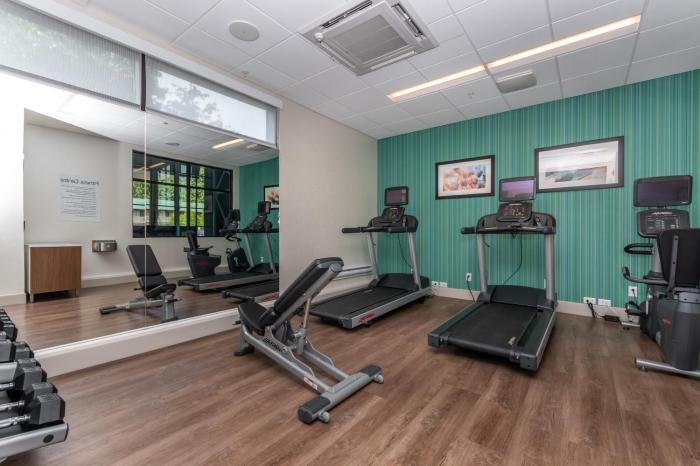 holiday inn express and suites chilliwack east an ihg hotel