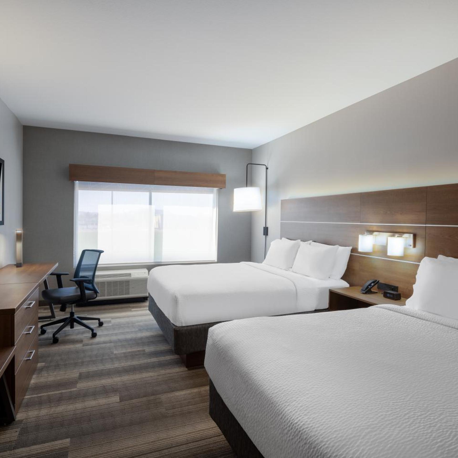 holiday inn express and suites gilbert mesa gateway airport