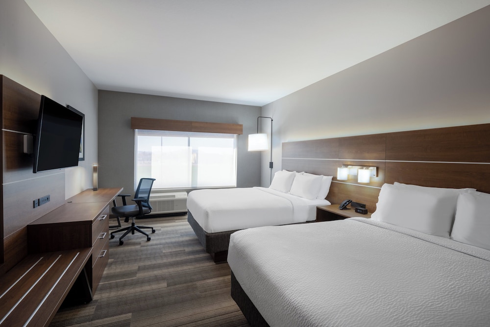 holiday inn express and suites gilbert mesa gateway airport