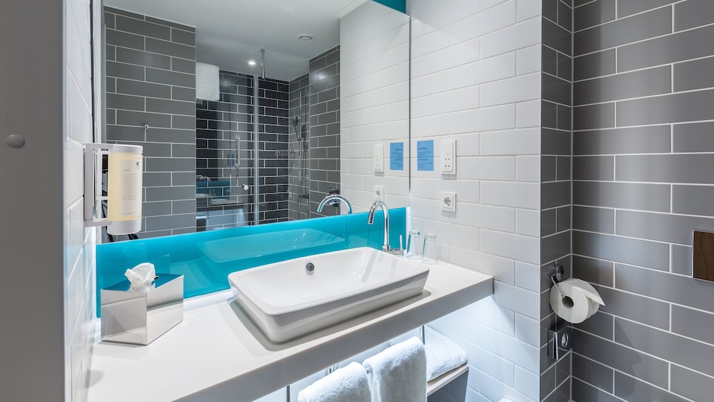 holiday inn express dusseldorf hauptbahnhof