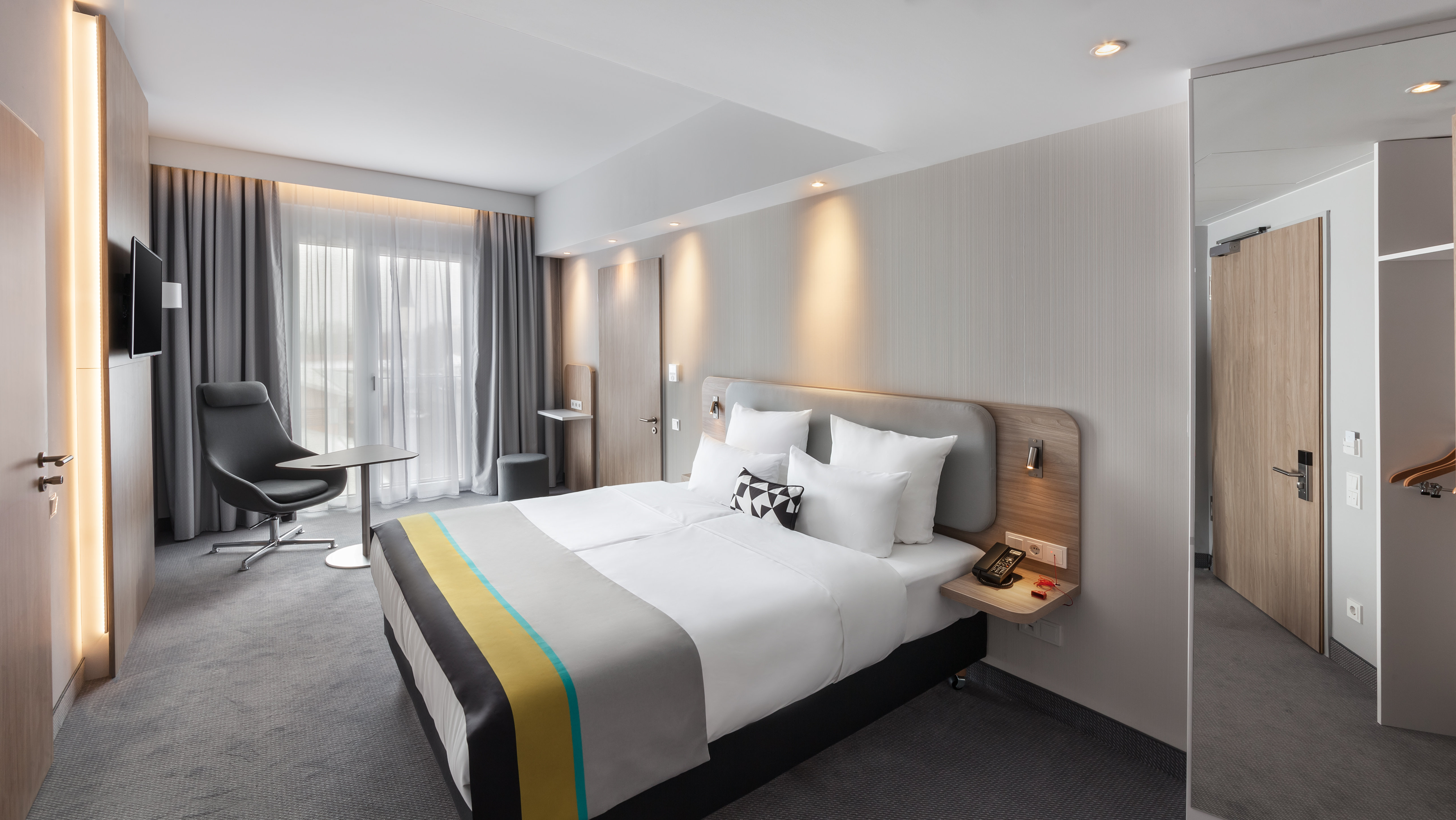 holiday inn express dusseldorf hauptbahnhof