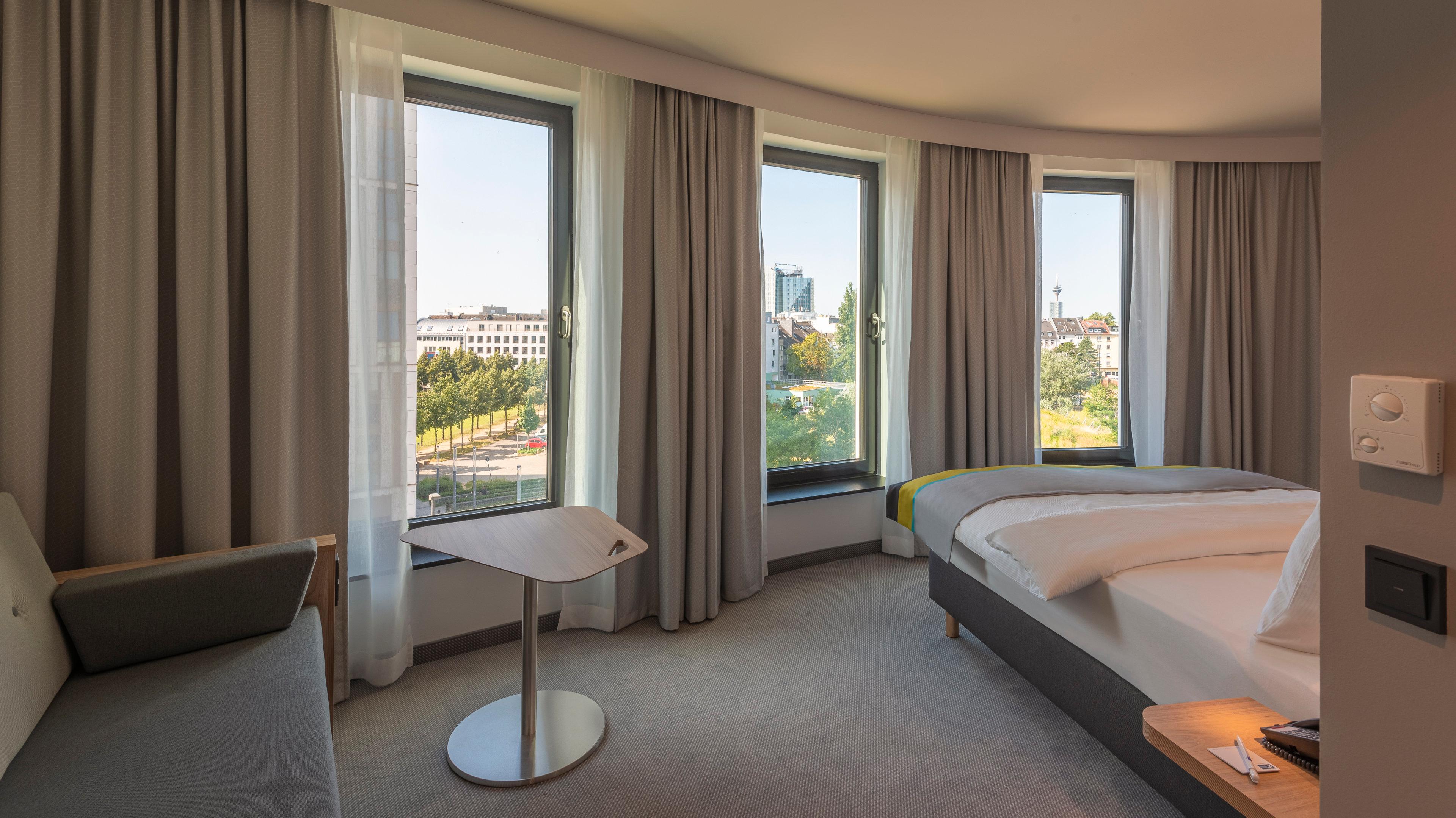 holiday inn express dusseldorf hauptbahnhof