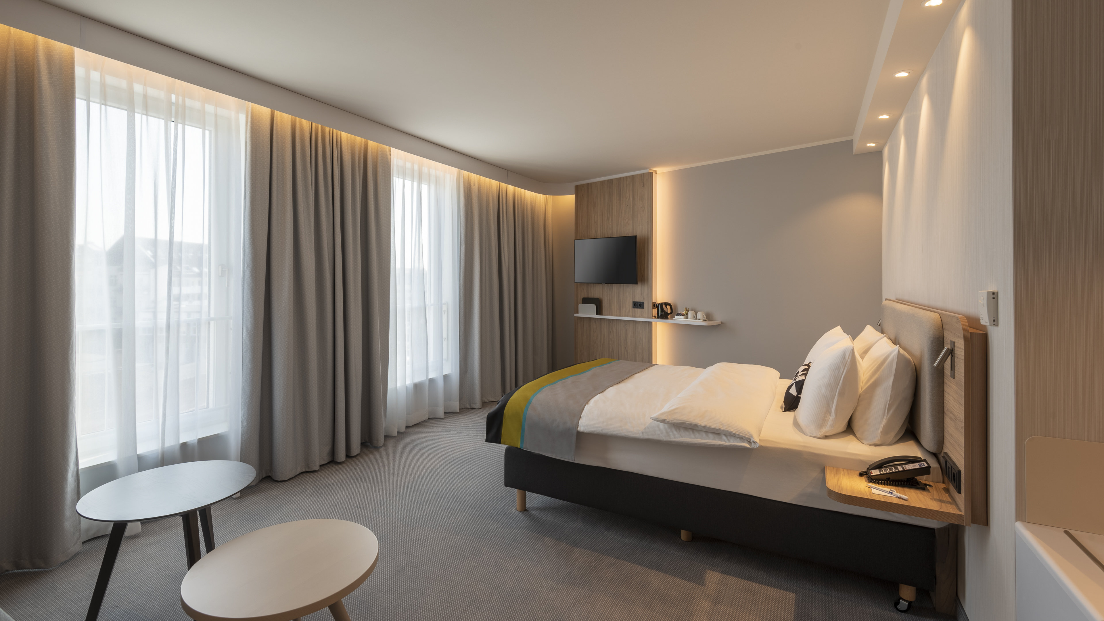 holiday inn express dusseldorf hauptbahnhof